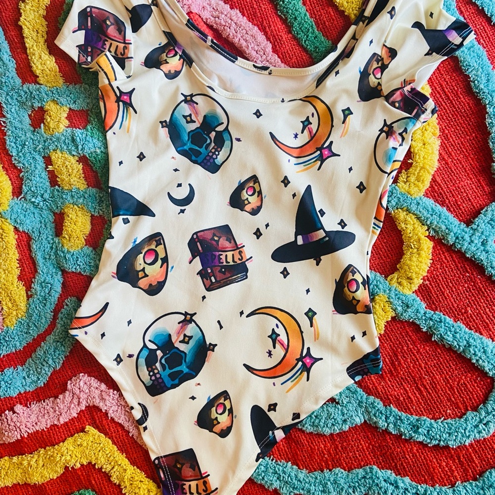 Gypsy Warrior Vintage Colorful Graphic Bodysuit Halloween Witchy - Picture 2 of 4